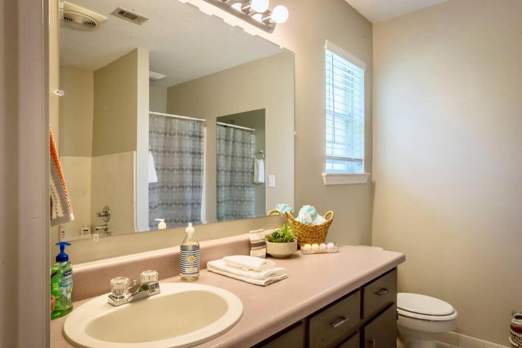 Life'S A Breeze - Updated 3Br 5Min To Pcola Beach Gulf Breeze Exterior foto
