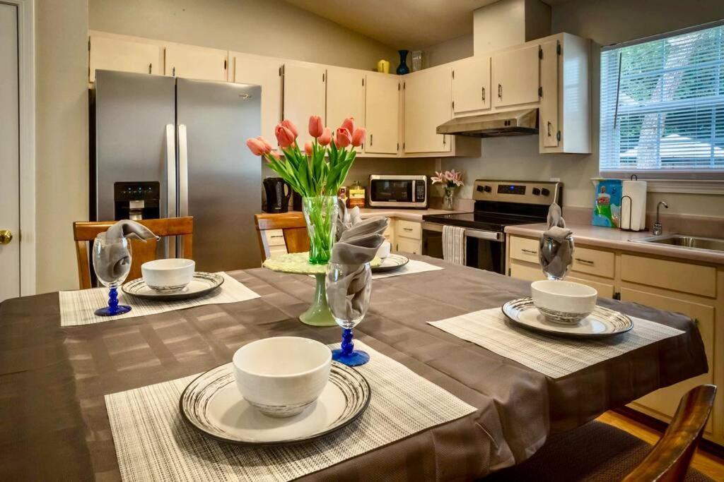Life'S A Breeze - Updated 3Br 5Min To Pcola Beach Gulf Breeze Exterior foto